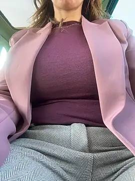 Snapshot of Deasquirty chatting on 23, 2, 2026 Deasquirty online show from 23, 2, 2026