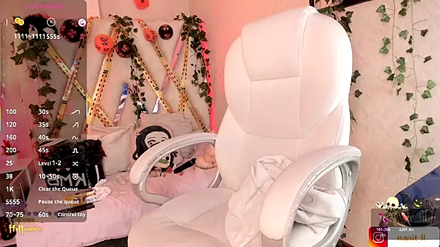 Punkys  online show from 30, 10, 2025