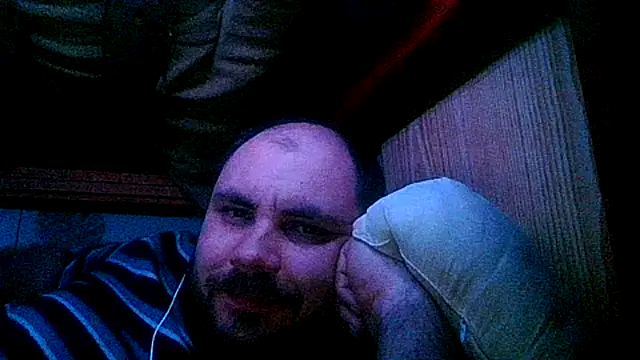 ZARRENAAR3 online show from 3, 2, 2025