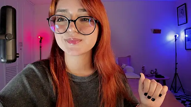 SweetJennaa online show from 1, 2, 2025