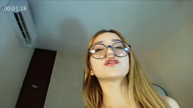 SweetJennaa online show from 16, 7, 2026