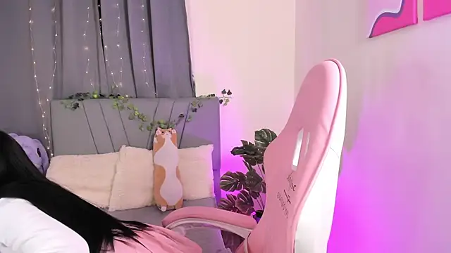 emy bonita1 online show from 6, 3, 2025