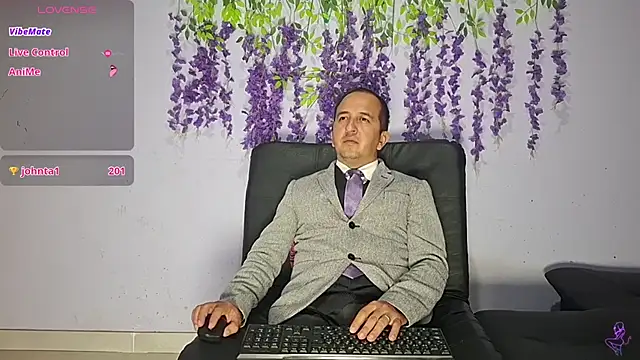 Snapshot of yazfore2 chatting on 18, 6, 2026 yazfore2 online show from 18, 6, 2026