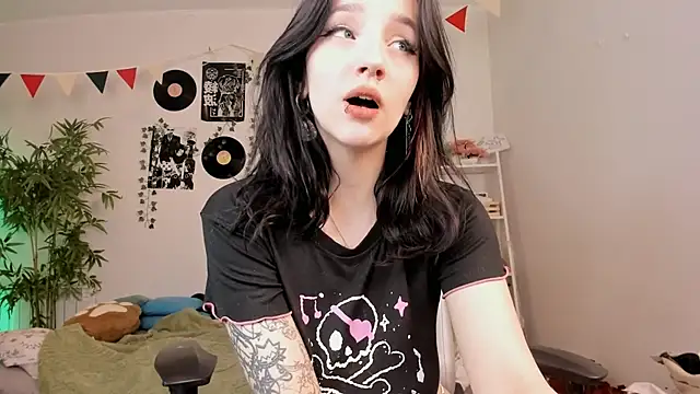 Snapshot of Viv_Player chatting on 6, 2, 2025 Viv Player online show from 6, 2, 2025
