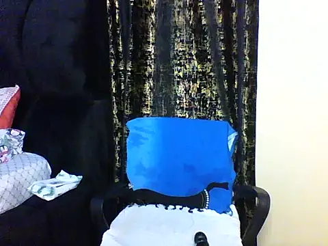 Candii wet  online show from 20, 9, 2025