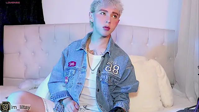 Snapshot of lil_tay_ chatting on 17, 2, 2025 lil tay online show from 17, 2, 2025