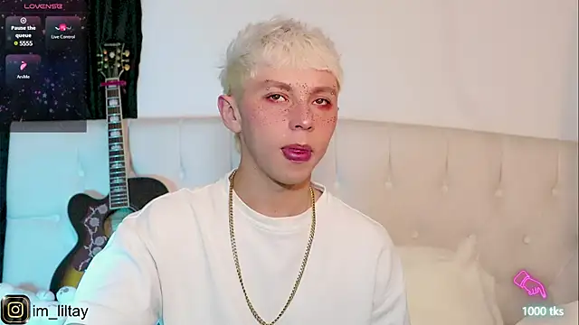 Snapshot of lil_tay_ chatting on 3, 3, 2025 lil tay online show from 3, 3, 2025