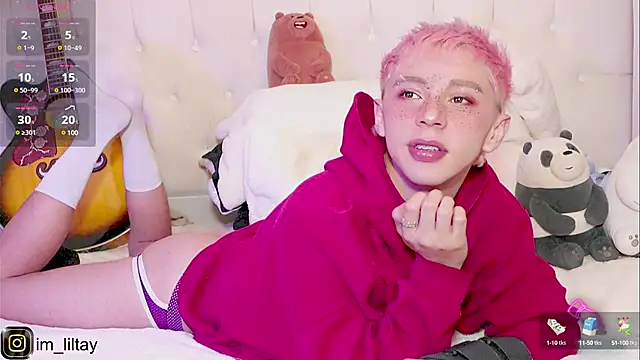 Snapshot of lil_tay_ chatting on 10, 3, 2025 lil tay online show from 10, 3, 2025