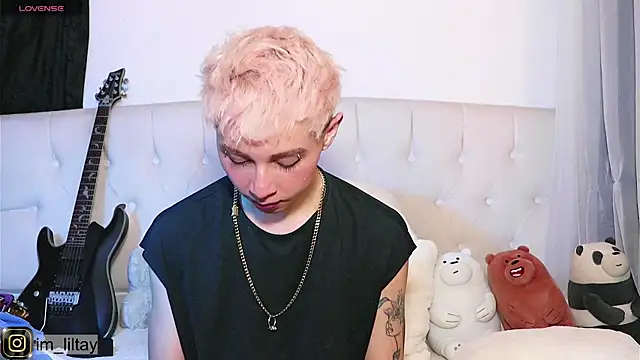 Snapshot of lil_tay_ chatting on 18, 3, 2025 lil tay online show from 18, 3, 2025