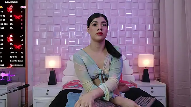 Snapshot of Maguy_Mistress chatting on 15, 1, 2025 Maguy Mistress online show from 15, 1, 2025