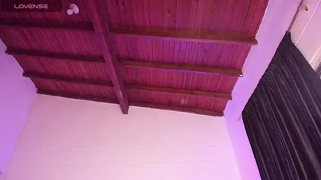 Mariana Hasper  online show from 11, 1, 2026