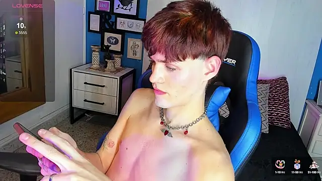 VladHellsing4 online show from 15, 2, 2025