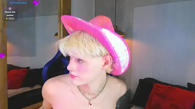 Snapshot of VladHellsing4 chatting on 21, 5, 2026 VladHellsing4 online show from 21, 5, 2026