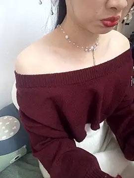 Snapshot of Lovely_kute chatting on 5, 2, 2025 Lovely kute online show from 5, 2, 2025