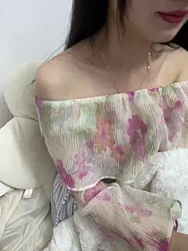 Snapshot of Lovely_kute chatting on 23, 2, 2025 Lovely kute online show from 23, 2, 2025