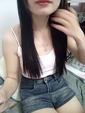 Snapshot of Lovely_kute chatting on 16, 3, 2025 Lovely kute online show from 16, 3, 2025