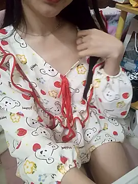 Snapshot of Lovely_kute chatting on 30, 9, 2025 Lovely kute online show from 30, 9, 2025