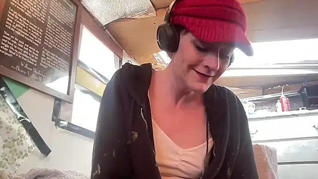 Snapshot of maythegr8ness chatting on 17, 2, 2025 maythegr8ness online show from 17, 2, 2025