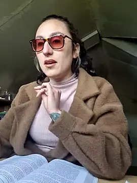 Snapshot of Afrania chatting on 28, 10, 2025 Afrania online show from 28, 10, 2025