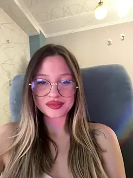 Snapshot of Kimsweet7 chatting on 11, 12, 2024 Kimsweet7 online show from 11, 12, 2024