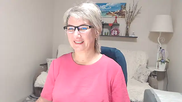 FleurMays online show from 14, 10, 2025