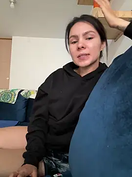 SofiaG  online show from 7, 2, 2025