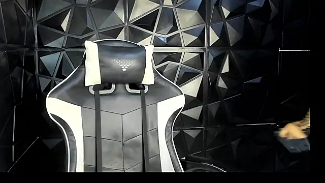 HelueHorny13 online show from 21, 11, 2025