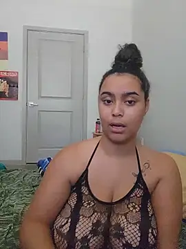 Snapshot of cinnaminnie chatting on 21, 5, 2026 cinnaminnie online show from 21, 5, 2026