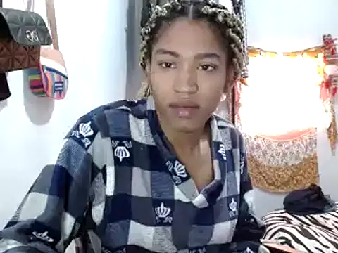 Snapshot of miriam775 chatting on 26, 1, 2025 miriam775 online show from 26, 1, 2025