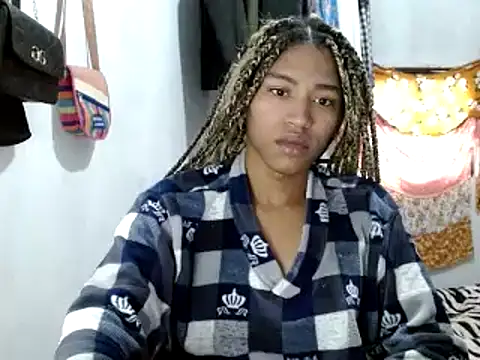 Snapshot of miriam775 chatting on 8, 2, 2025 miriam775 online show from 8, 2, 2025