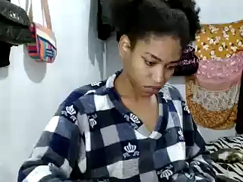 Snapshot of miriam775 chatting on 13, 3, 2025 miriam775 online show from 13, 3, 2025