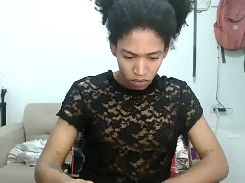 Snapshot of miriam775 chatting on 25, 9, 2025 miriam775 online show from 25, 9, 2025