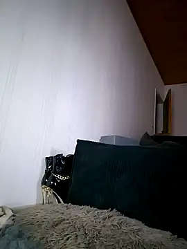 Jujuicy 97 online show from 29, 1, 2025