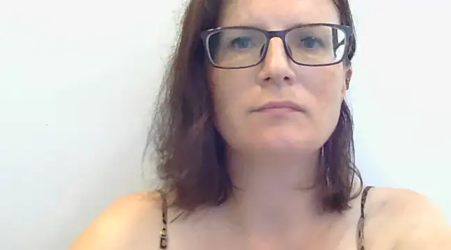 CrimsonMistress online show from 6, 1, 2025