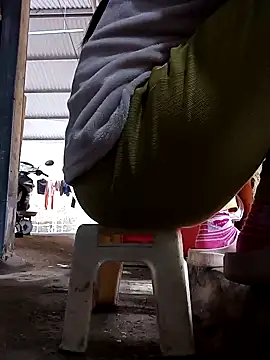 JasminePham online show from 1, 3, 2025