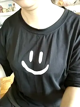 JasminePham online show from 5, 11, 2025