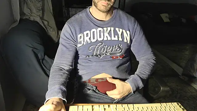 Snapshot of TebaldHot chatting on 21, 3, 2025 TebaldHot online show from 21, 3, 2025