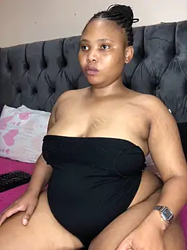 Anaelle24 online show from 23, 2, 2026