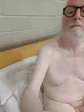 Greyhound70 online show from 10, 3, 2025