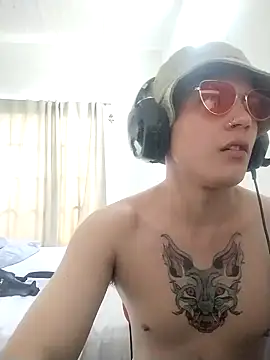 Xtrem3HARDxxx online show from 7, 12, 2024