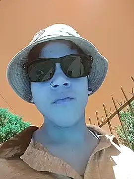 Xtrem3HARDxxx online show from 2, 1, 2025