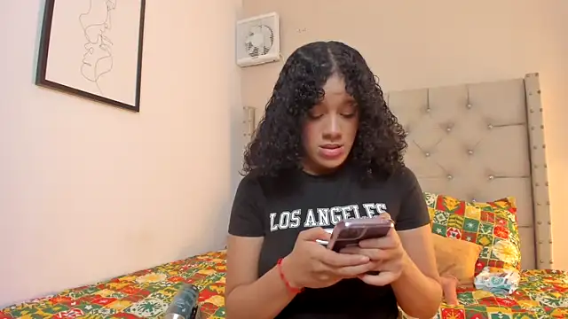 vanesasexyhot21 online show from 22, 11, 2025