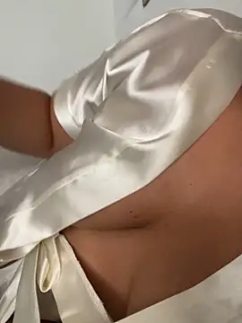 monikaas online show from 6, 10, 2025