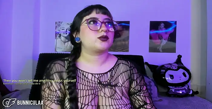 larissa01  online show from 30, 4, 2026