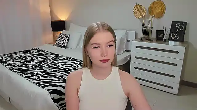 shy  lady online show from 27, 1, 2025