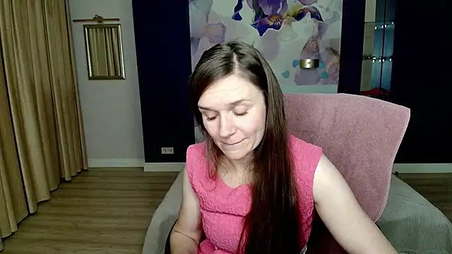 AriaGray online show from 8, 11, 2025