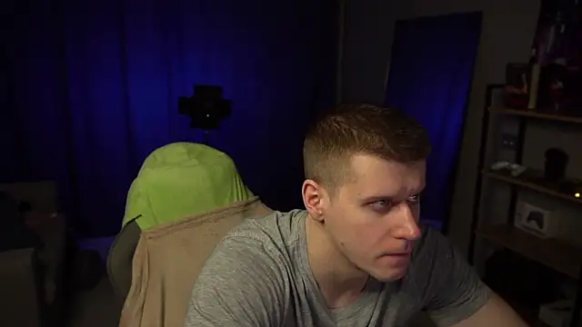 Bruno Banani online show from 4, 3, 2026