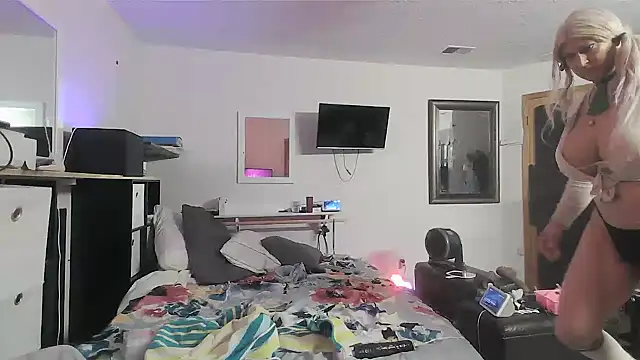 sissytrapdolly24 online show from 25, 3, 2026