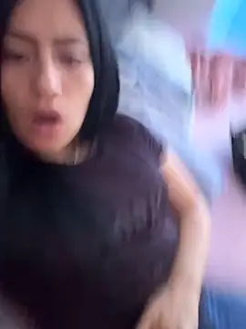 Sara luna  online show from 9, 12, 2024