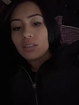 Sara luna  online show from 20, 12, 2024